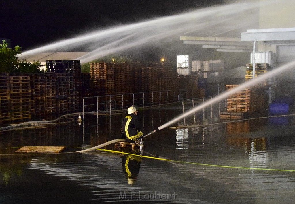 Grossbrand Halle Troisdorf Kriegsdorf Junkersring P585.JPG - Miklos Laubert